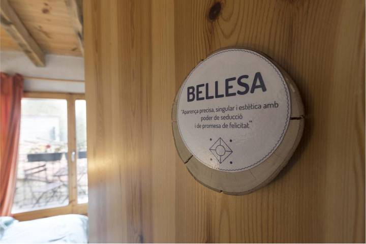 Hostal para 22 personas, con Terraza y Jardín en Ripollès - 3