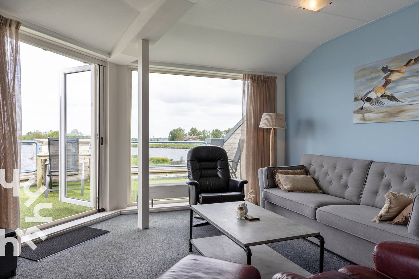 Geheel appartement, Perfect gelegen 4P appartement nabij Giethoorn met fantastisch uitzicht over het water in Nationaal Park Weerribben-Wieden