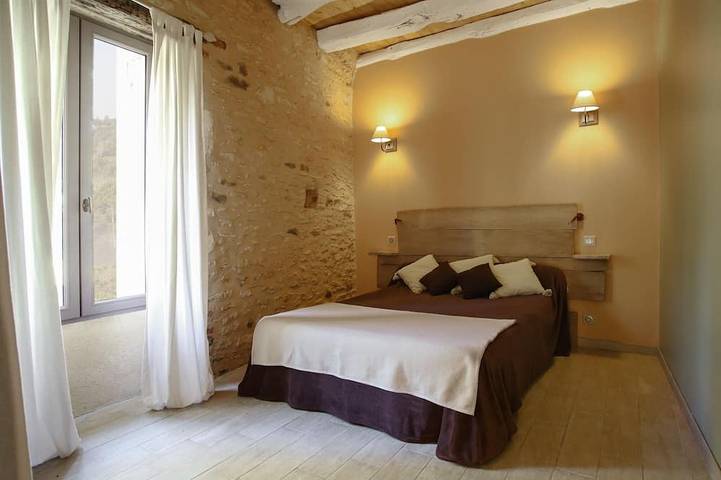 Location de vacances pour 9 personnes, avec terrasse et jardin, animaux acceptés à Le Bugue - 2