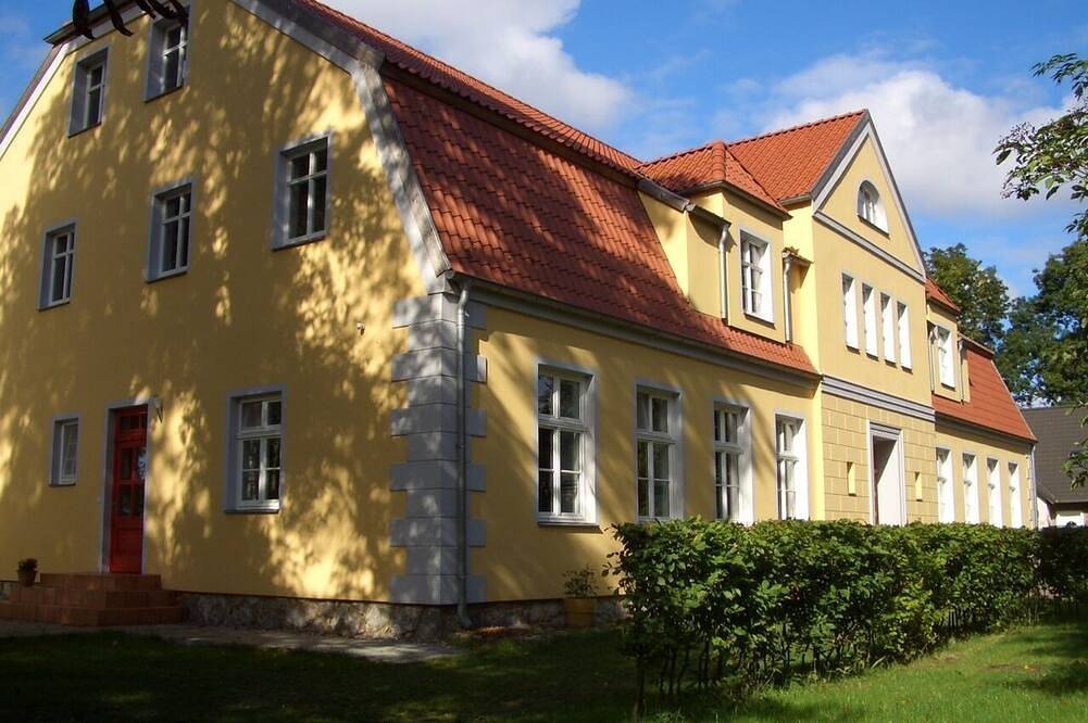 Ganze Wohnung, Wo die Natur beginnt: Gutshaus Haidhof auf Rügen - stilvoll & familienfreundlich in Gingst, Rügen