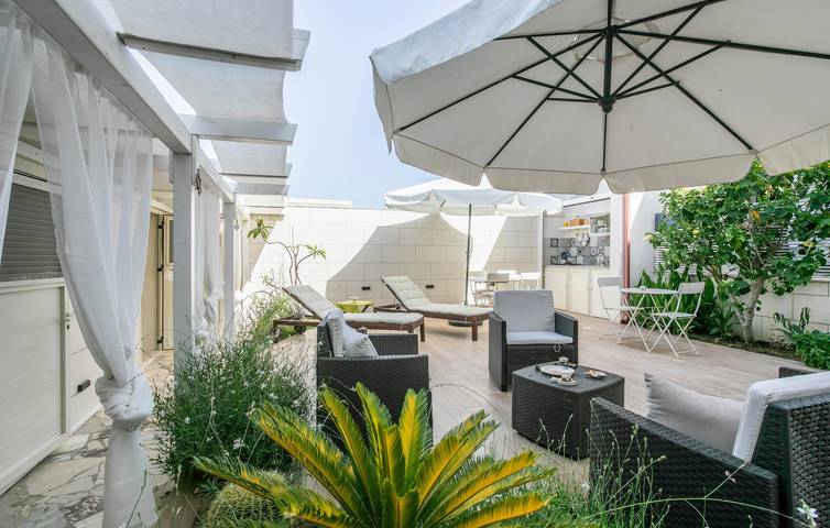 Casa vacanza per 6 persone, con Terrazza e Giardino a Punta Braccetto