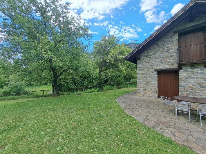 Casa rural para 10 personas, con Balcón y Terraza además de Jardín y Vistas en Parque nacional de Ordesa y Monte Perdido - 3
