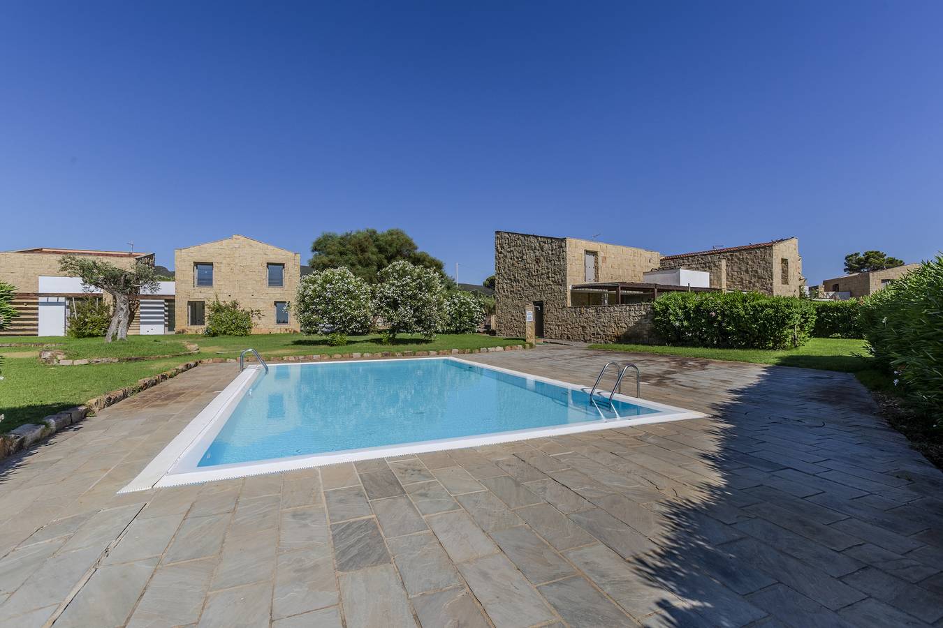 Golden Stone Villa: Pool & Relax in Masainas, Sulcis Iglesiente