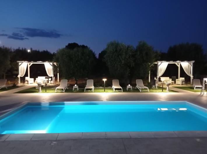 B&b per 2 persone, con piscina e giardino in Crispiano