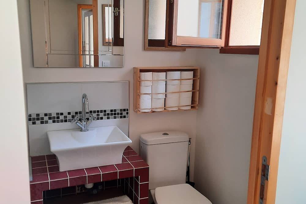 Entire apartment, 20mn de Paris Champs-élysées, Triplex 4 Personnes au Centre Ville 5mn du Rer in Maisons-Laffitte, Yvelines