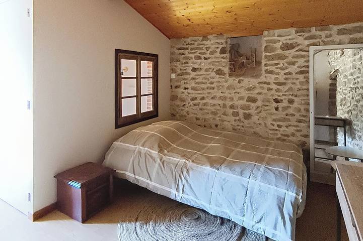 Location de vacances pour 8 personnes, avec jardin à Yzeron - 2