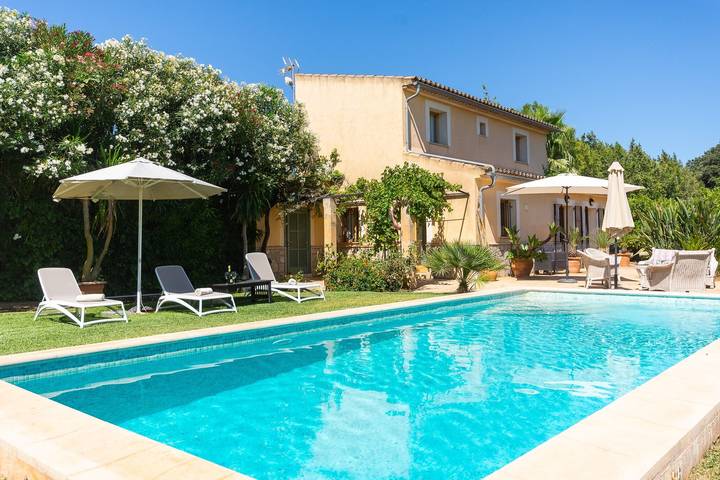 Casa de vacaciones para 6 personas, con Jardín en Búger