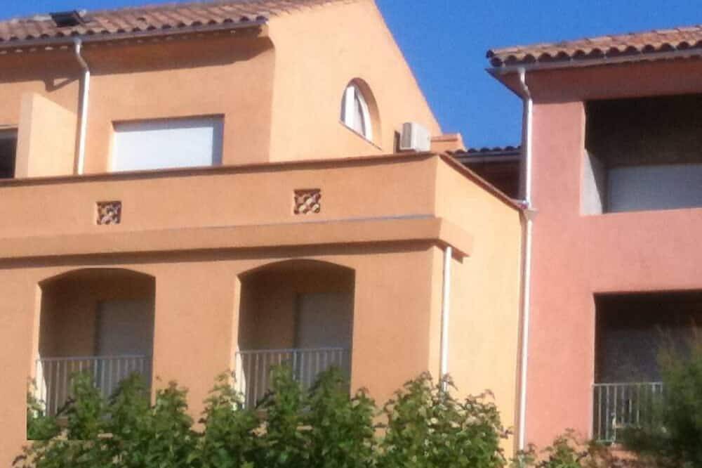 Appartamento intero, Monolocale - 1   stanza - 2/4 personeappartamento in un residence in Algajola, Calvi e dintorni