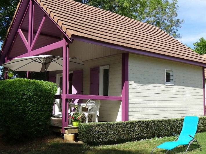 Chalet pour 7 personnes, avec terrasse et piscine, animaux acceptés