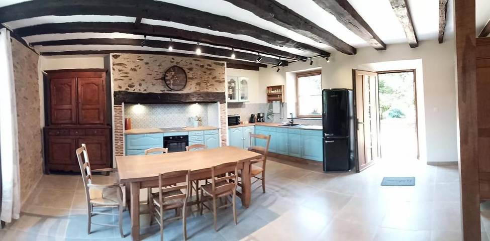 Location de vacances pour 5 personnes, avec vue, adapté aux familles à Saint-Éloy-les-Tuileries - 4