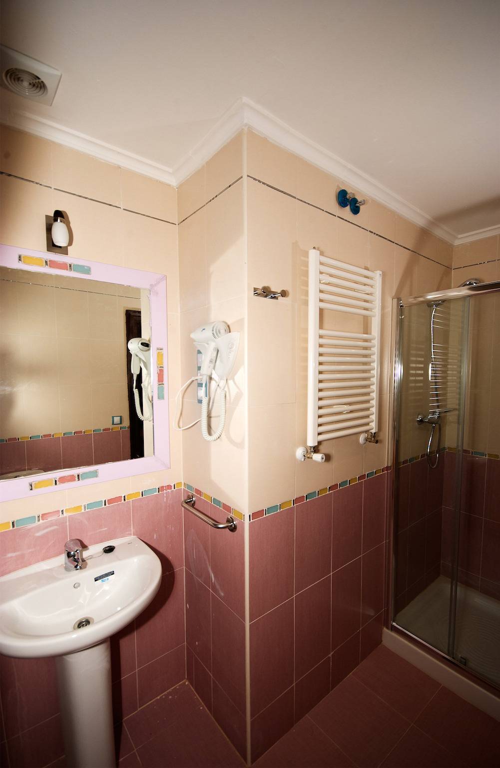 Room for 2 people with yard in La Corrada, Soto del Barco