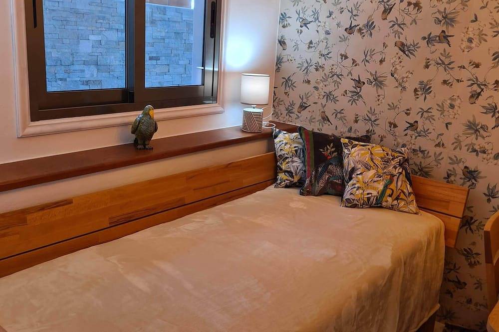 Entire apartment, 8 | La Gomera Deluxe | Apartment, 1-3 Persons. Fantastic view, great terrace in La Calera, Valle Gran Rey