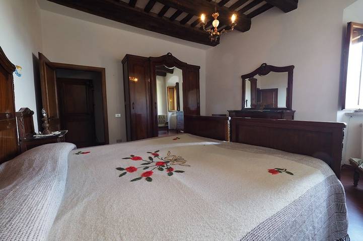 San Gimignano: oud huis gerenoveerd in het hart van San Gimignano in San Gimignano, Provincie Siena