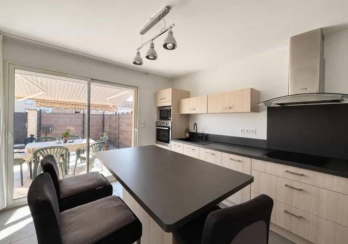 Location de vacances pour 2 personnes, avec vue et terrasse à Chatuzange-le-Goubet - 4