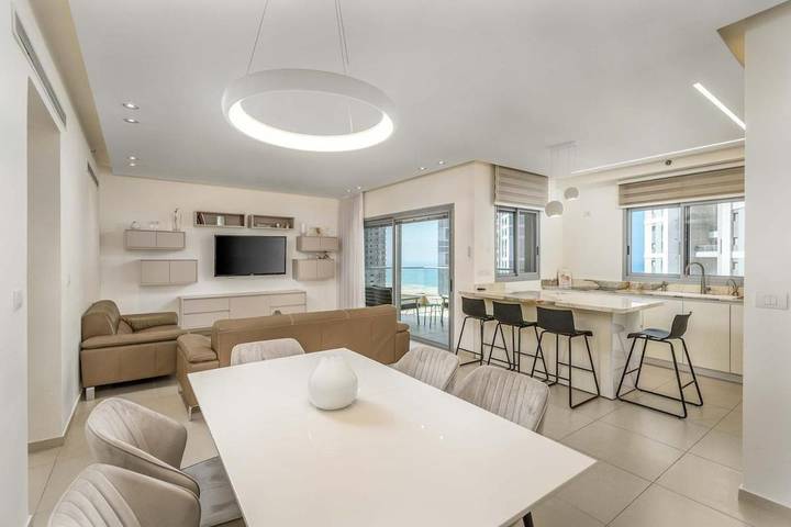 Apartamento de vacaciones para 8 personas, con vistas y terraza - 1