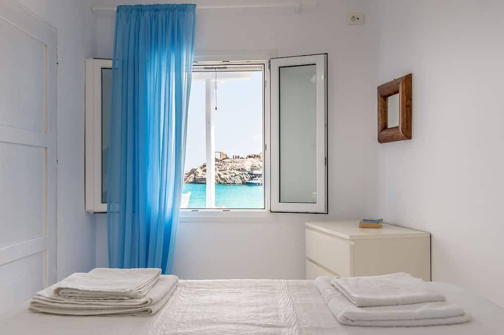 Entire apartment, Wind apartment on the beach - Blue Mare Apartments in Firopotamos, Gournado-Fylakopi