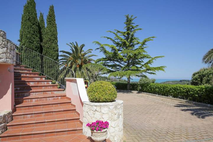 Villa Hibiscus - Estudio panorámico para 2 personas en villa con piscina in Vieste, Gargano