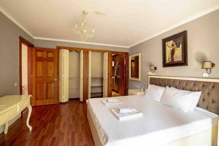 Villa pour 12 personnes, avec jacuzzi ainsi que jardin et sauna dans Province d'Antalya - 2