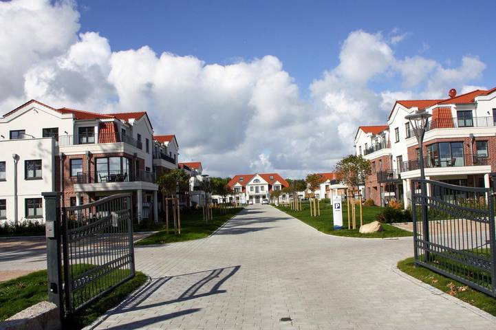 Ferienwohnung für 3 Personen, mit Balkon/Terrasse und Balkon sowie Terrasse und Pool in Altjellingsdorf - 3