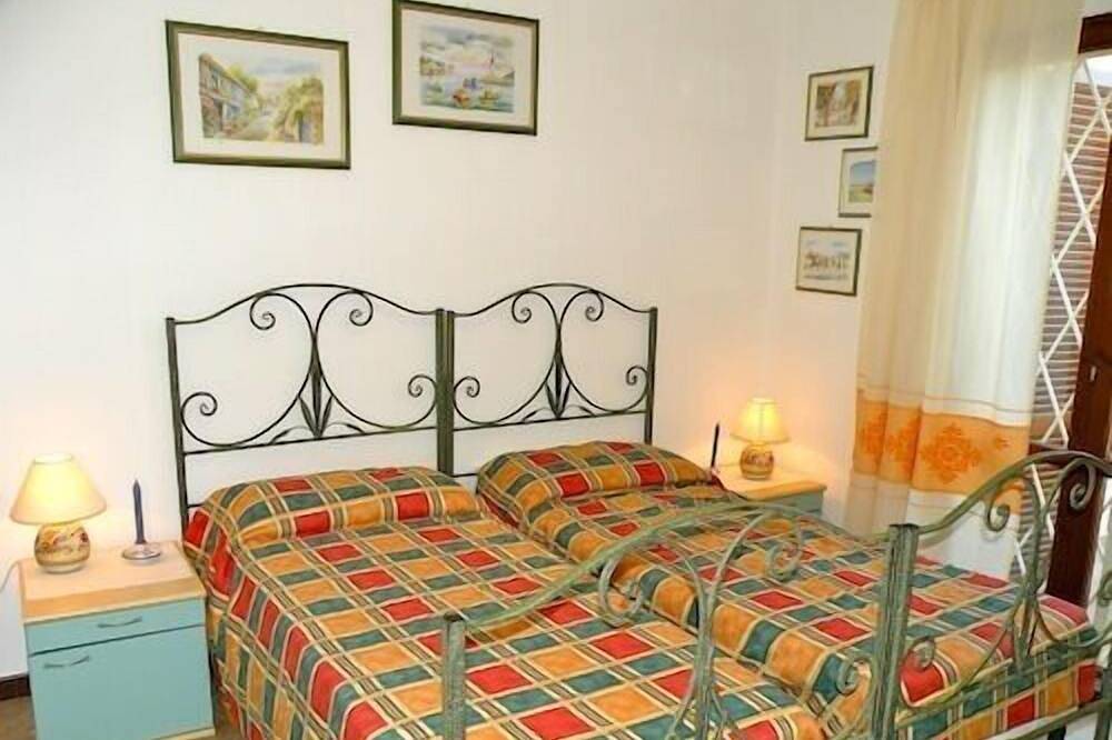 Youtube \" Holiday homes Villasimius \" in Spiaggia di Villasimius, Villasimius