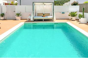 Villa in Santa Eulària des Riu, Ibiza Osten für 8 