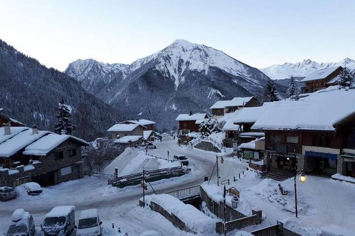 Ganze Wohnung, Gemütliches Studio in Champagny, für 4 Personen, Südbalkon in Champagny-en-Vanoise, Vanoise-Massiv