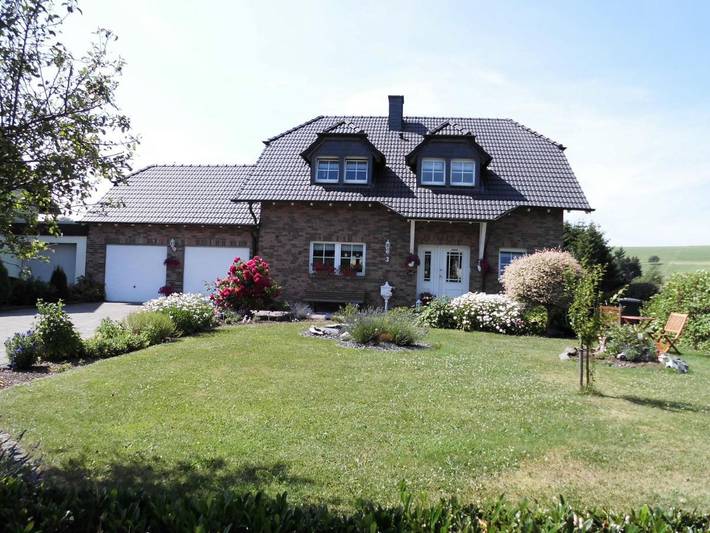 Ferienwohnung für 4 Personen, mit Garten und Ausblick