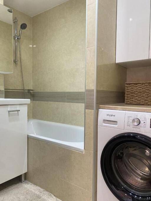 Gîte pour 4 personnes, avec vue et terrasse dans Office De Tourisme Cannes La Bocca - 4