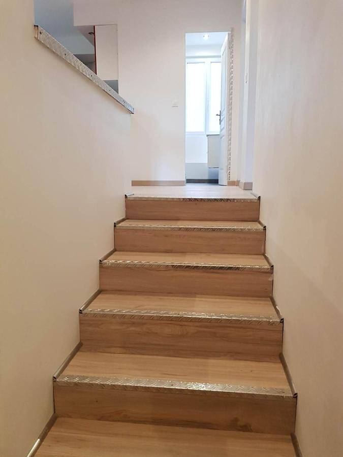 Gîte pour 4 personnes, avec vue à Razac-sur-l'Isle - 2