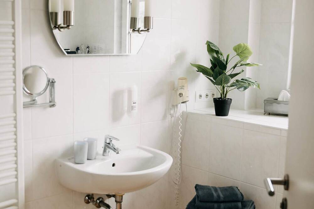 Doppelzimmer Superior 4P - Altstadt-Residenz in Wachenheim, Pfälzer Rheinebene