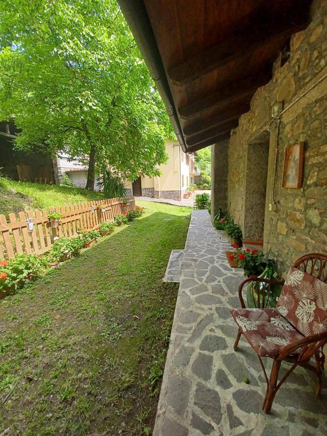 Double Room with Private External Bathroom in Castiglione di Garfagnana, Garfagnana