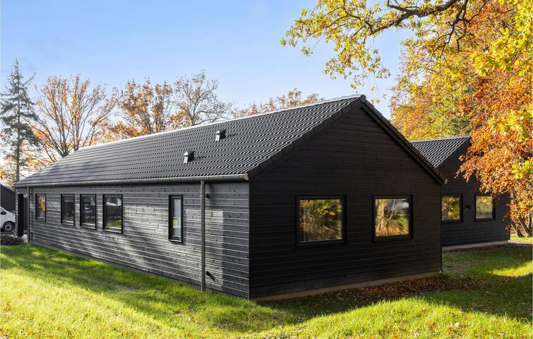 Ferienhaus für 18 Personen, mit Seeblick und Sauna sowie Garten, mit Haustier in Krakow am See - 2