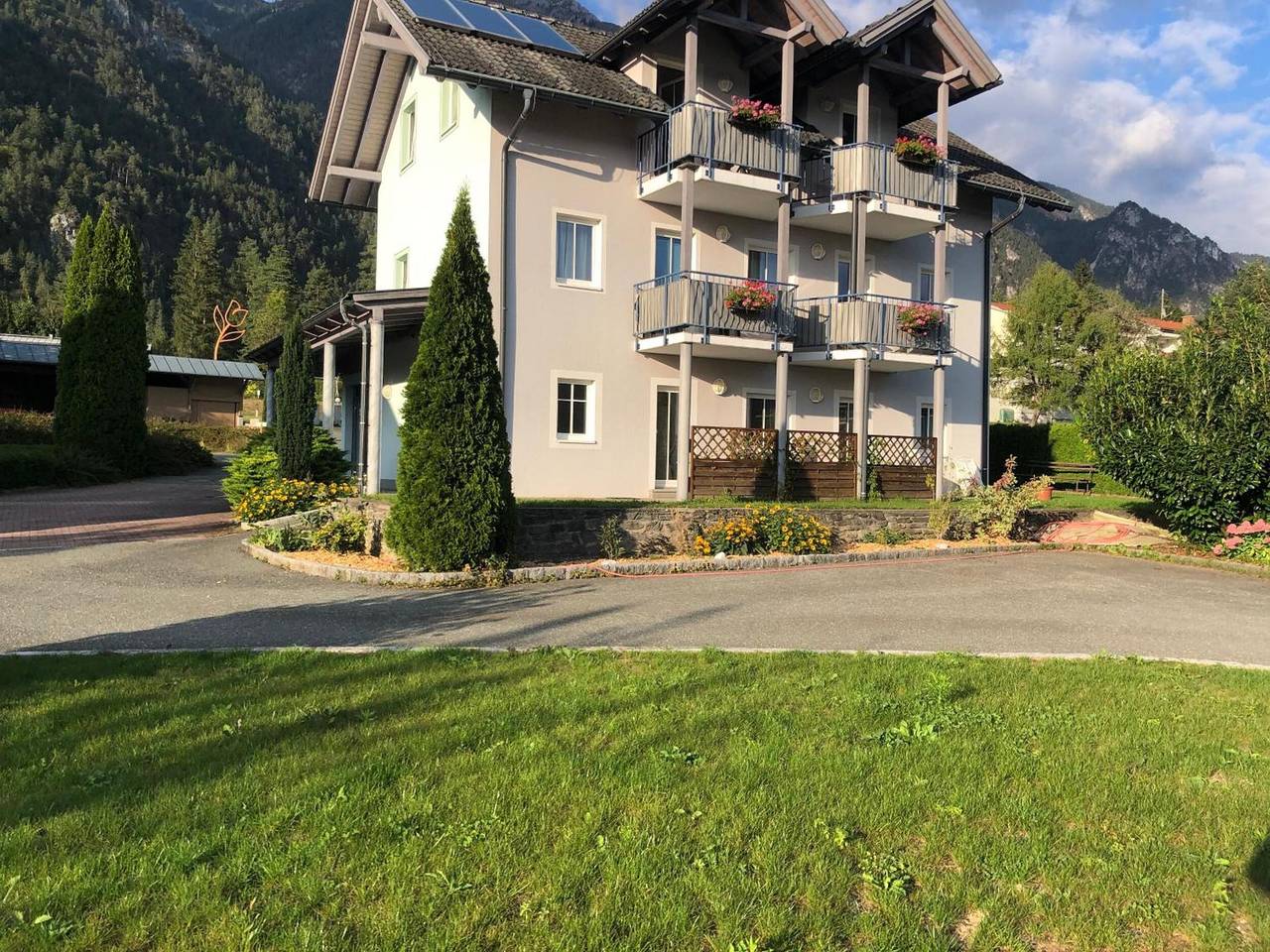 Ganze Wohnung, Apartment 'Isabelle' mit Seeblick, Gemeinschaftsterrasse und Wlan in Hermagor, Hermagor-Pressegger See
