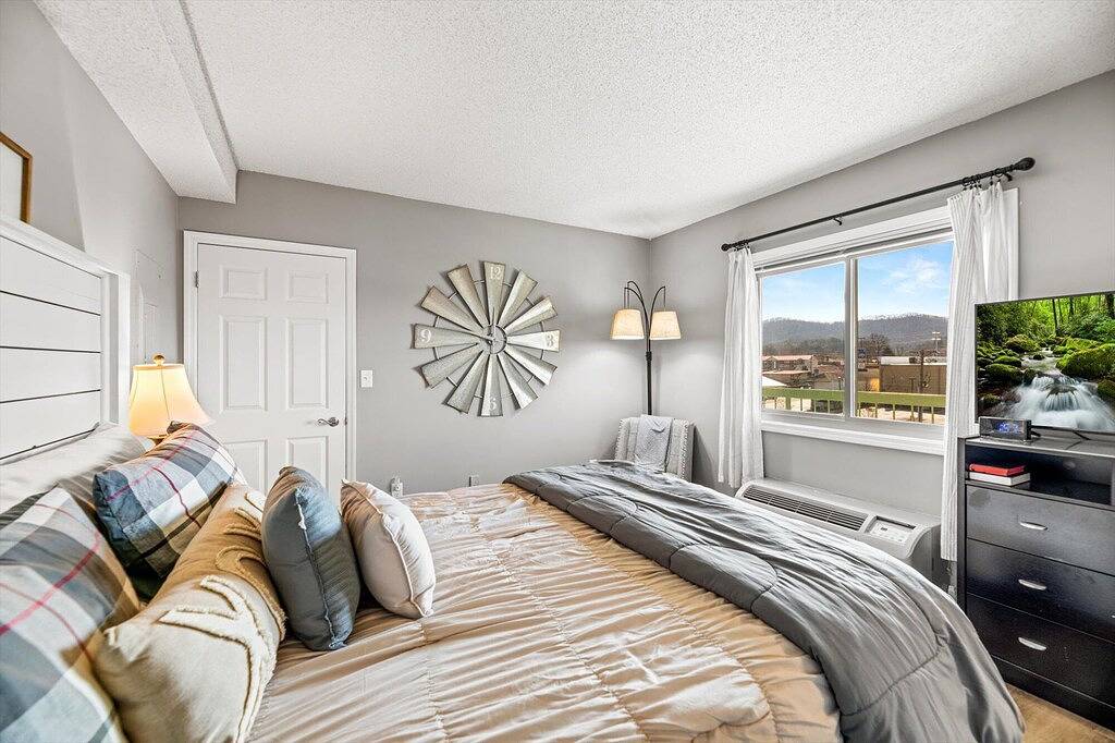 Vacation Apartment for 6 Guests in Pigeon Forge, Sevier County