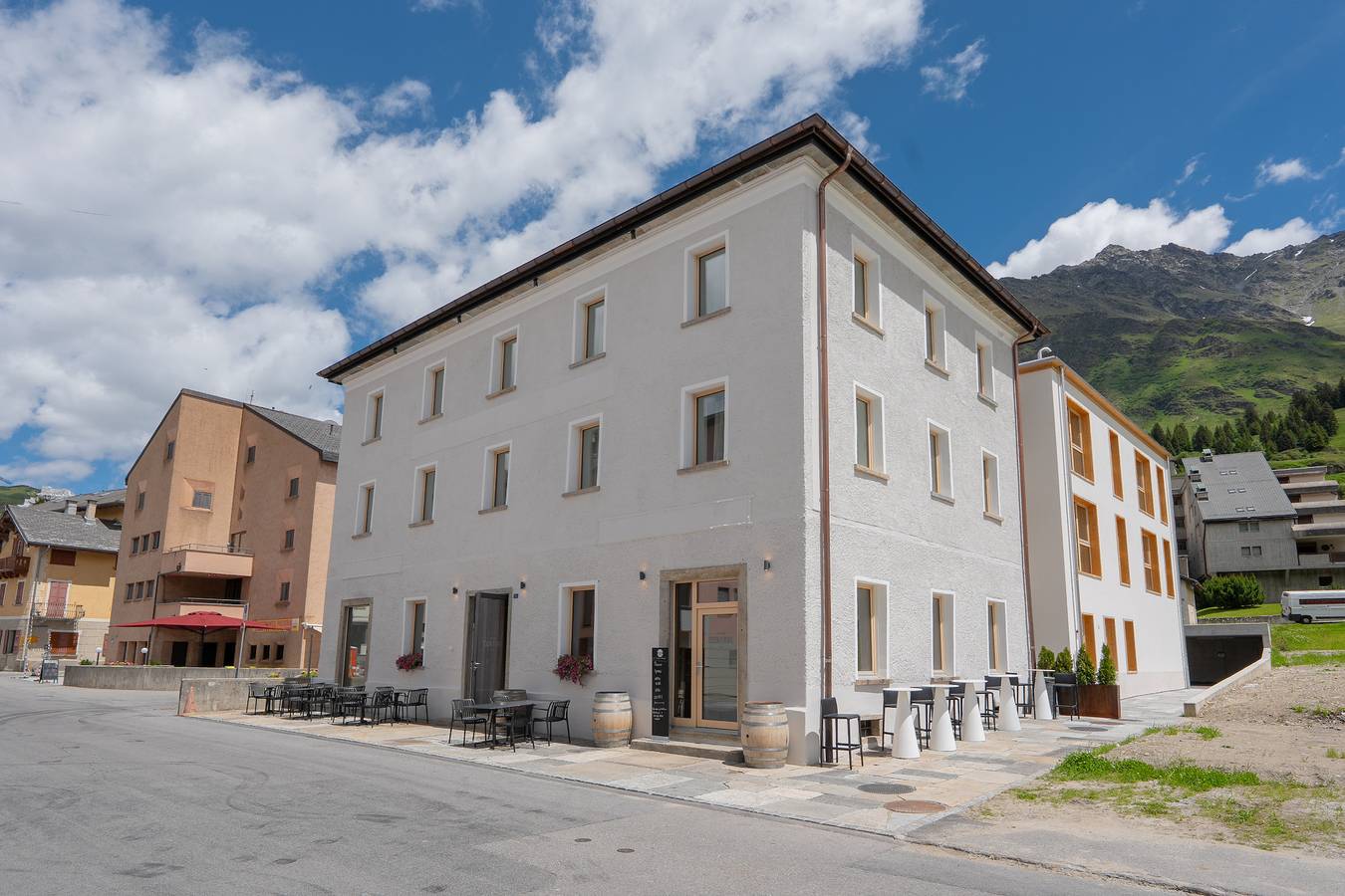 Entire apartment, Vacation apartment for 4 people in San Bernardino (Grisons), Mesocco