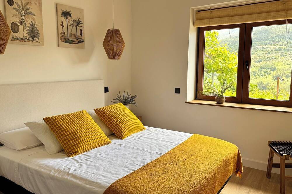 Appartement entier, Getaway in Gredos | House with outdoor area in Mombeltrán, Valle del Tiétar