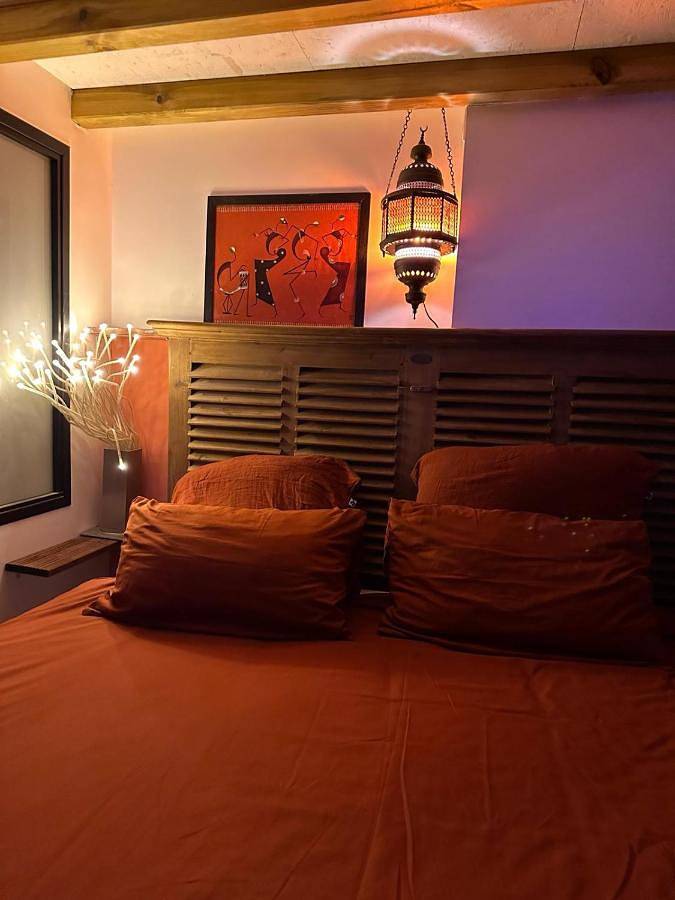 Appartement entier, Orange Studio in Bois-Colombes, Hauts-de-Seine