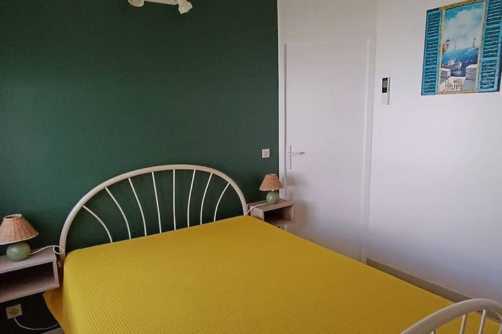 Gîte pour 4 personnes, avec piscine ainsi que terrasse et jardin à Agde - 3