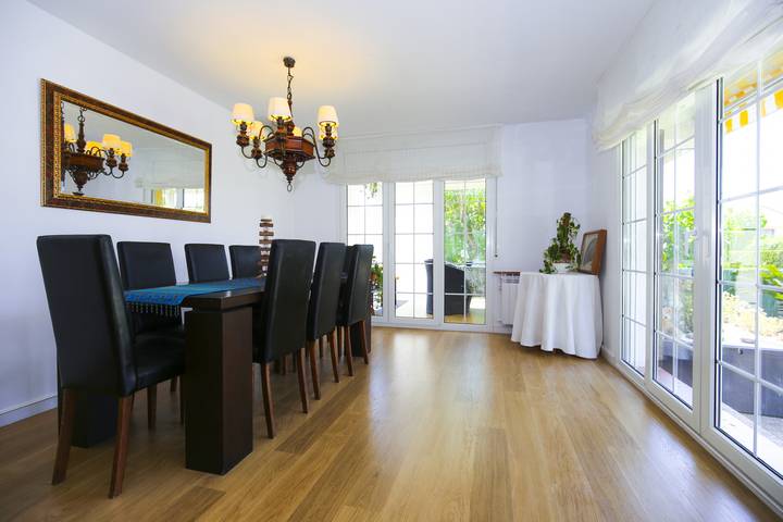 Casa rural para 12 personas, con terraza en Salou - 2