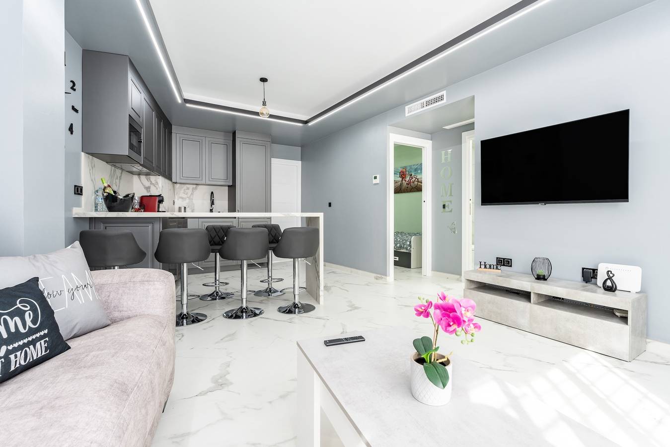 Entire apartment, Apartment 'Ensueños8' with Wi-Fi and Air Conditioning in Playa del Castillo (Fuengirola), Fuengirola
