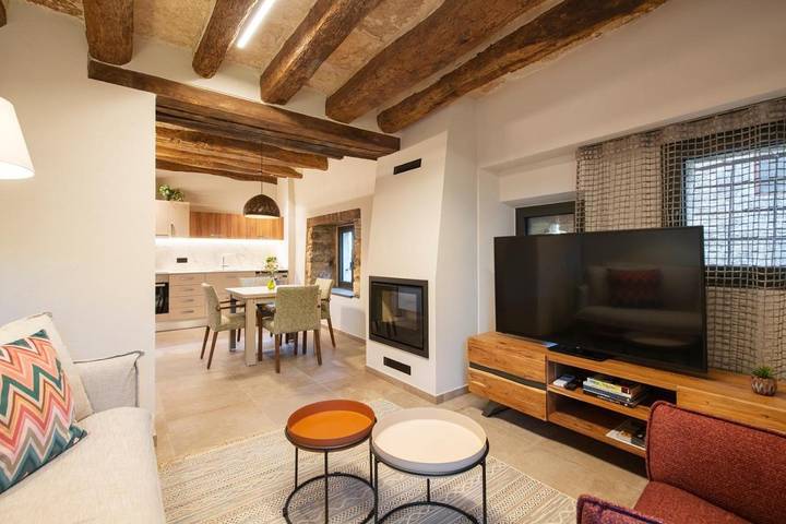 Casa rural para 4 personas, con Balcón además de Terraza y Vistas en Cornellá del Terri