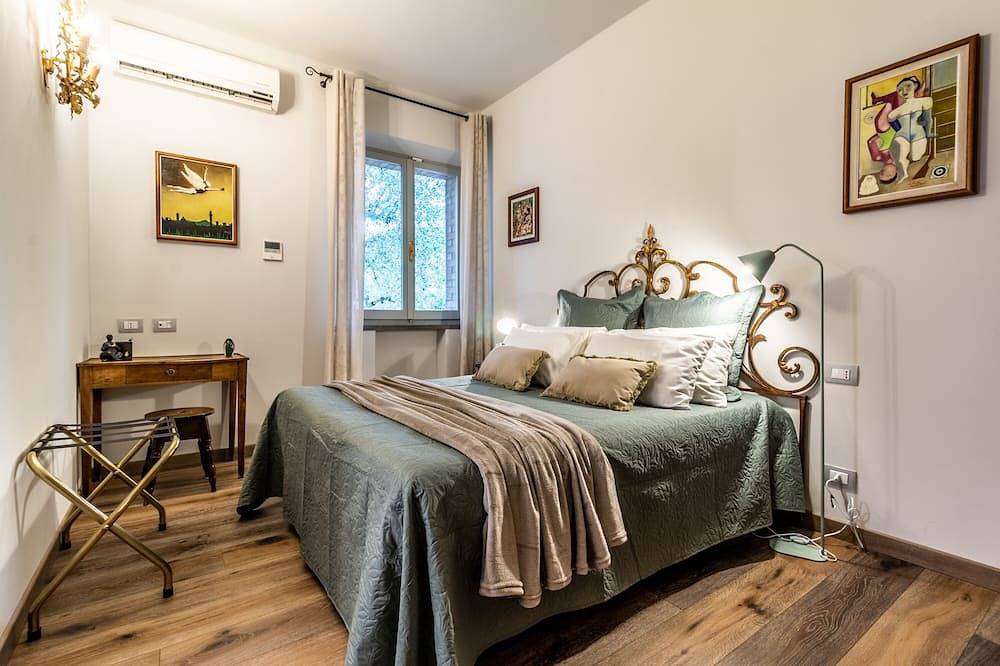 Villa Siena is 4 km from Siena 10Pax Ac, Pool & Spa total privacy. in Siena, Siena Province