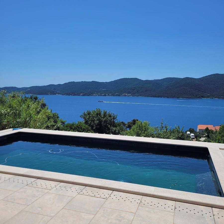 Three-Bedroom Villa in Viganj, Dubrovnik-Neretva