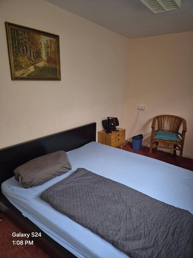 Ferienwohnung für 9 Personen, mit Whirlpool und Terrasse sowie Garten und Sauna in Eschborn