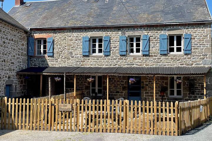Agriturismo pour 8 personnes, avec jardin dans la Creuse
