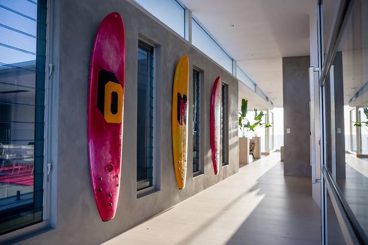 Holiday home for 14 people, with hot tub and balcony in Noosa