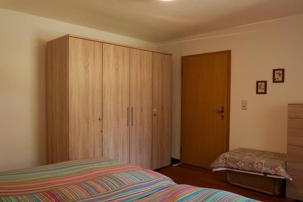 Ganze Wohnung, Ferienwohnung Schuh - 2-Bett-Ferienwohnung mit Balkon in Gemünd, Rureifel (Nordrhein-westfalen)