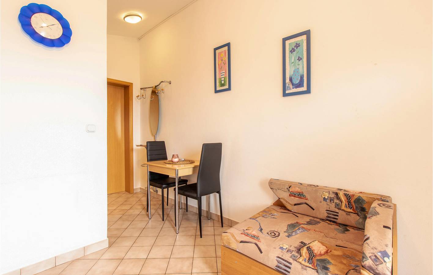 Geheel vakantieappartement, Vakantieappartement voor 3 personen met terras in Privlaka, Zadar