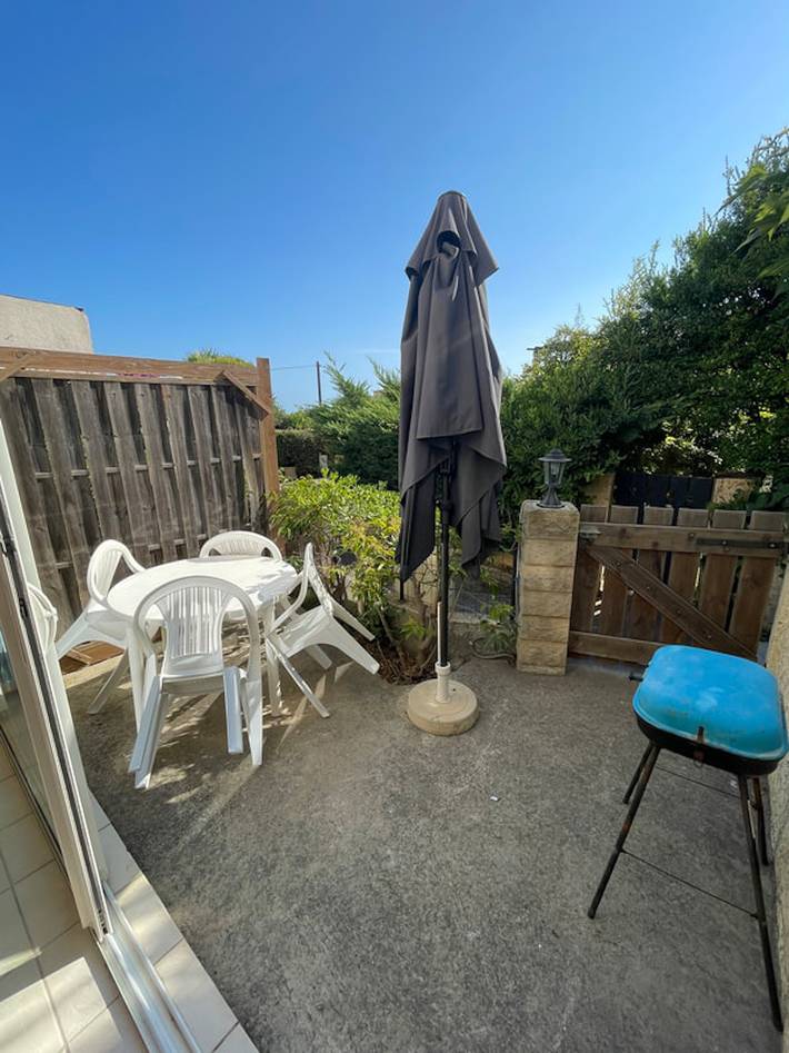 Gîte pour 4 personnes, avec terrasse à Linguizzetta