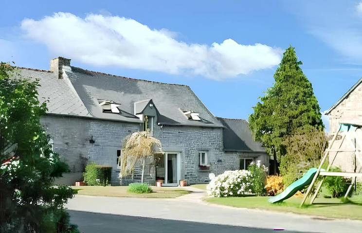 Location de vacances pour 15 personnes, avec jardin, animaux acceptés à Saint-Gouéno - 2